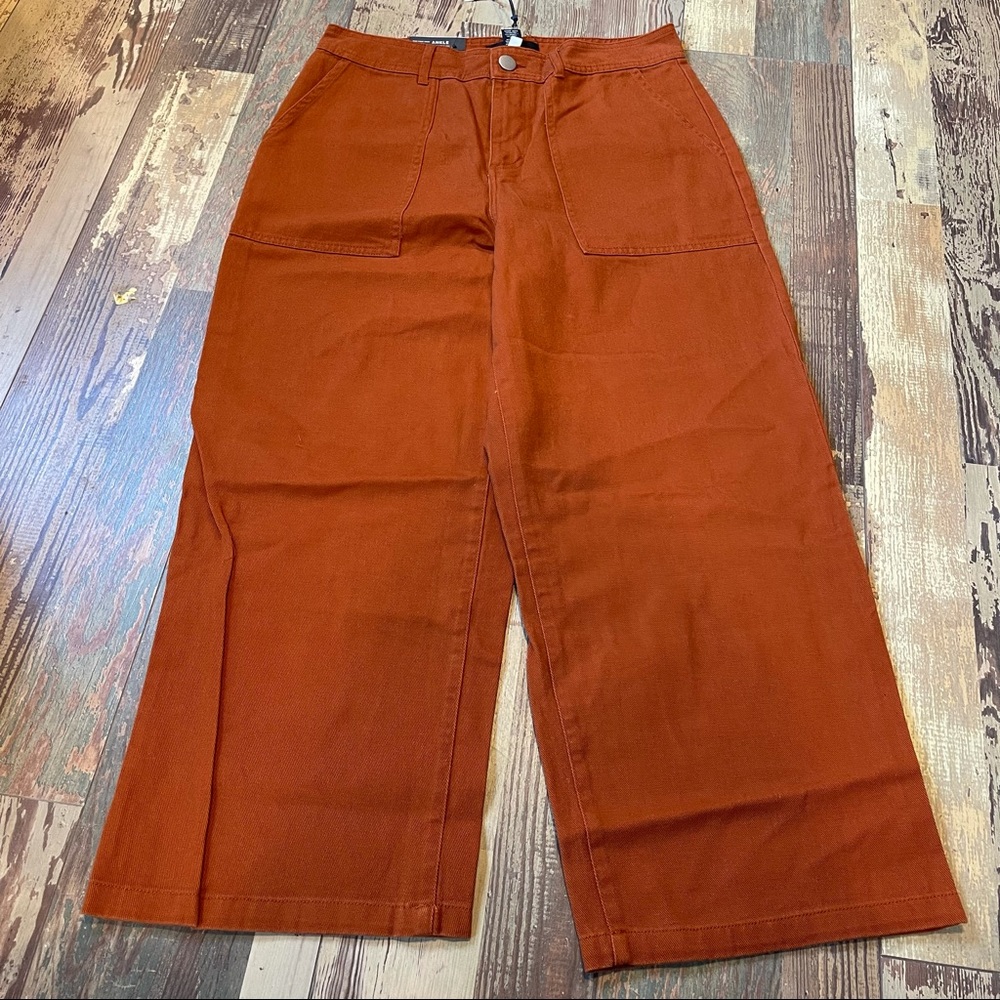 Wide Leg Cropped Jeans